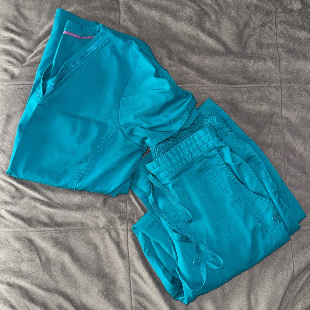 Purple Label by Healing Hands Teal Scrub Set